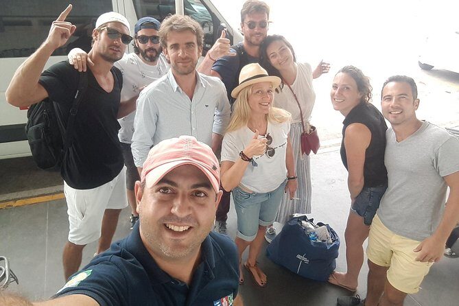 By Night - Ginga Tropical Show - The Setting and Venue