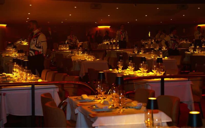 By Night Tour: Roxy Dinner Show & Transfer - Practical Tips for Your Visit