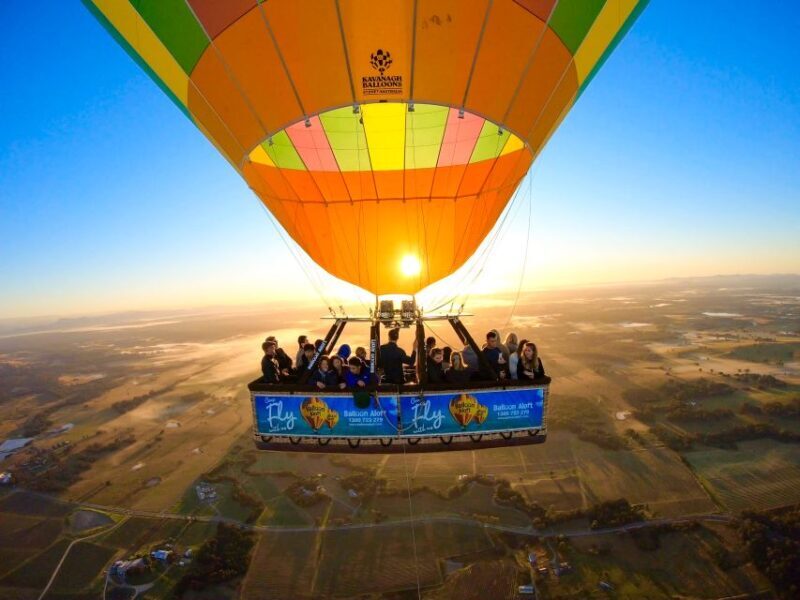 Byron Bay: Sunrise Hot Air Balloon Flight with Breakfast - A Close Look at the Hot Air Balloon Experience