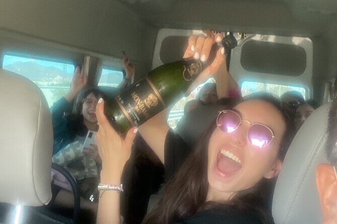 Cabo Airport Private CAR to cabo area Resorts UP TO 3 PASSENGERS - Key Points