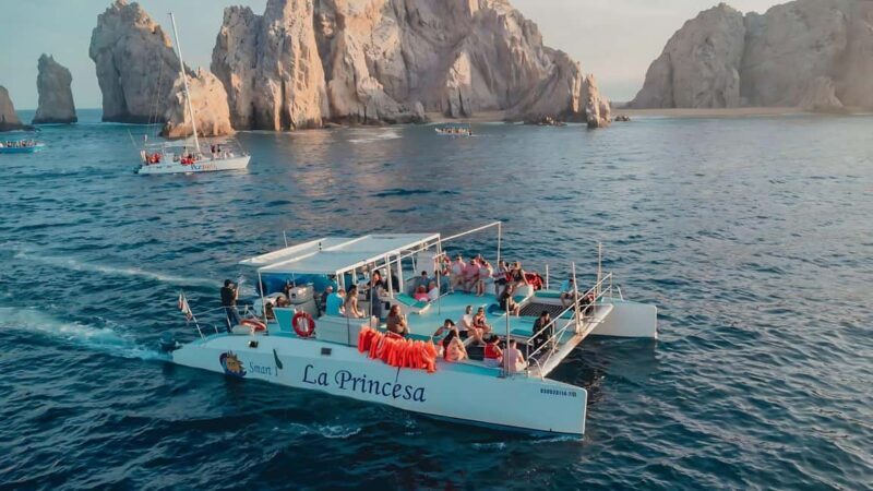 Cabo Catamaran Cruise  Arch, Snorkeling, Open Bar & Snacks - FAQ