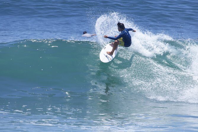 Cabo full day surf expedition with uncrowded ocean waves - Key Points