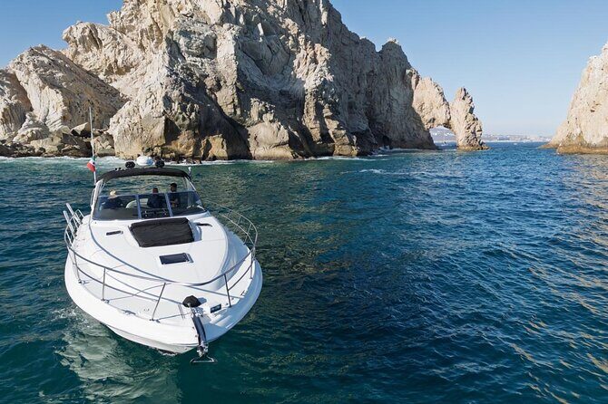 Cabo Private Yacht Experience - An In-Depth Look at the Cabo Private Yacht Experience