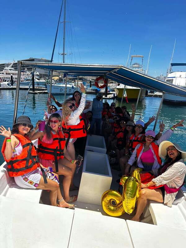 Cabo San Lucas: boat tour around the peninsula and stay at the beach - The Real Deal: An In-Depth Look at What to Expect