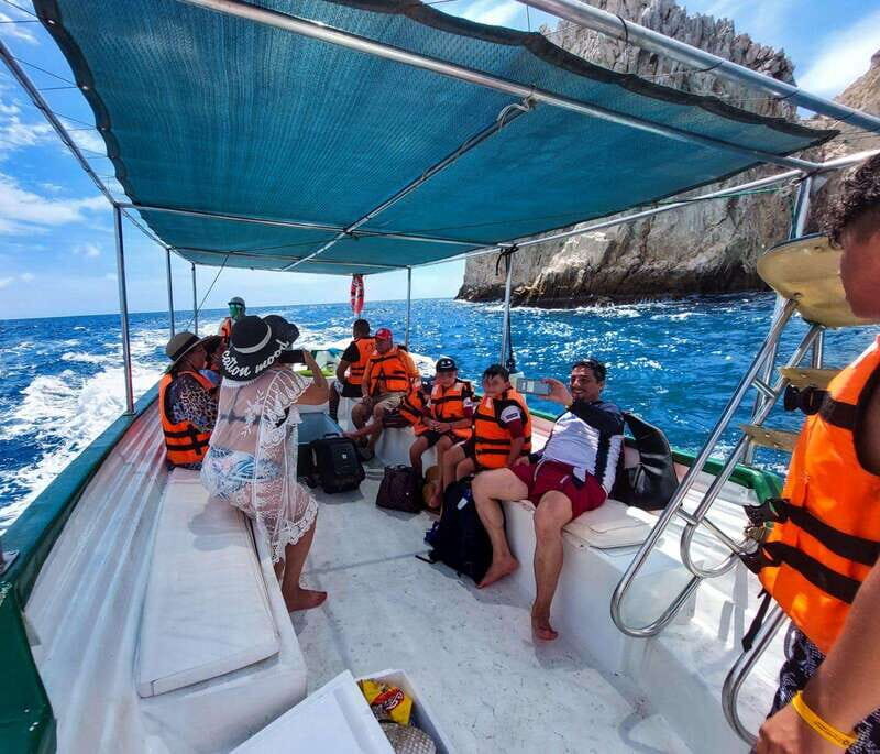 Cabo San Lucas: Classic Tour to the Arch in Glass Bottom - An In-Depth Look at the Tour Experience