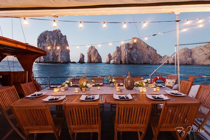 Cabo San Lucas Luxury Sailing Yacht and Dinner with a Chef - The Experience in Detail
