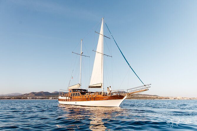 Cabo San Lucas Luxury Sailing Yacht and Dinner with a Chef - Potential Drawbacks to Consider