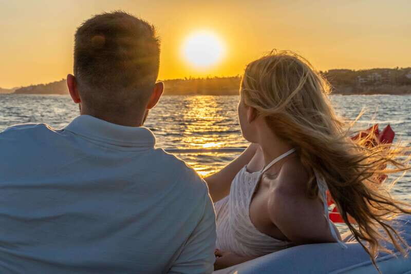 Cabo San Lucas: Luxury Yacht Cruise - FAQs