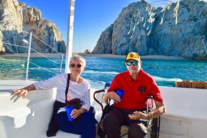 Cabo San Lucas Sunset Cruise with Unlimitted Drinks - Authentic Insights from Reviews