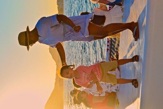 Cabo San Lucas Sunset Cruise with Unlimitted Drinks - An Honest Look at the Experience