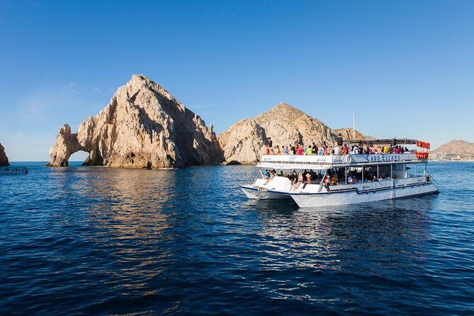 Cabo San Lucas Sunset Dinner Cruise with Open Bar - Who is This Tour Best For?