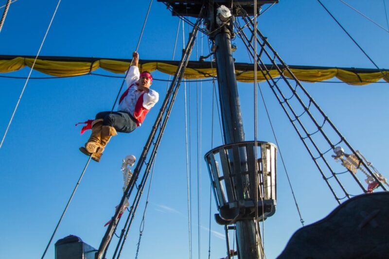 Cabo San Lucas: Sunset Pirate Ship Cruise with Dinner Show - Key Points