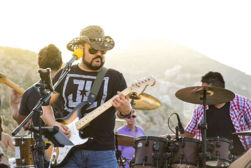 Cabo San Lucas: Sunset Premier Dinner & Show Cruise - The Colorful Cultural Show