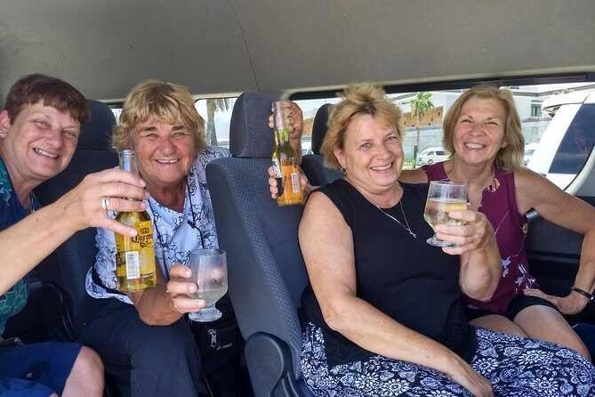 Cabo Shuttle Transportation round tríp prívate shuttle 1 to up 5 people - Who is this shuttle best suited for?