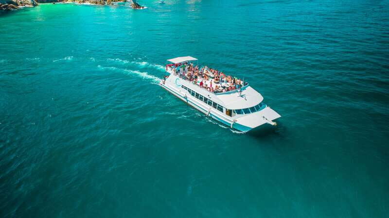 Cabos: Cabo Wave Cruise with Snorkeling, Lunch & Open Bar - Who Should Consider This Tour?