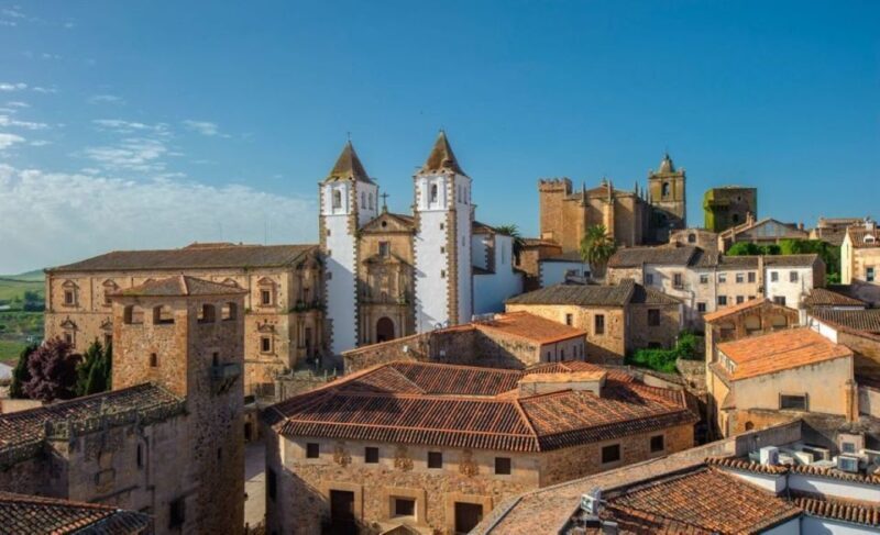Caceres: City Highlights Private Guided Walking Tour - Who Should Take This Tour?