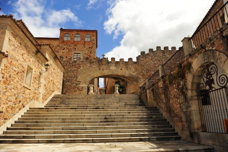 Cáceres: Guided City Highlights Walking Tour - Practical Tips and Considerations