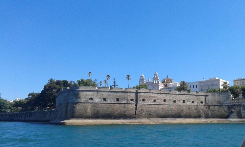 Cadiz: Bay of Cadiz Catamaran Tour with Host - Who Will Enjoy This Tour?
