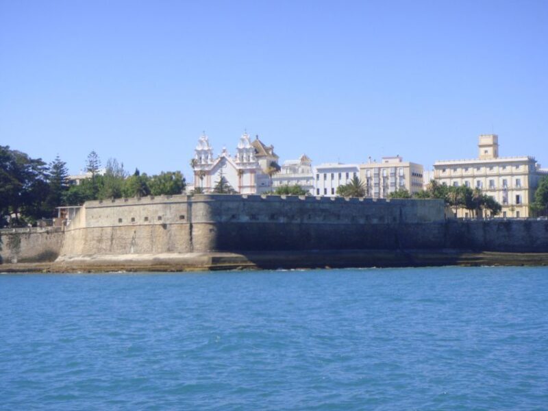 Cadiz: Bay of Cadiz Catamaran Tour with Host - FAQ