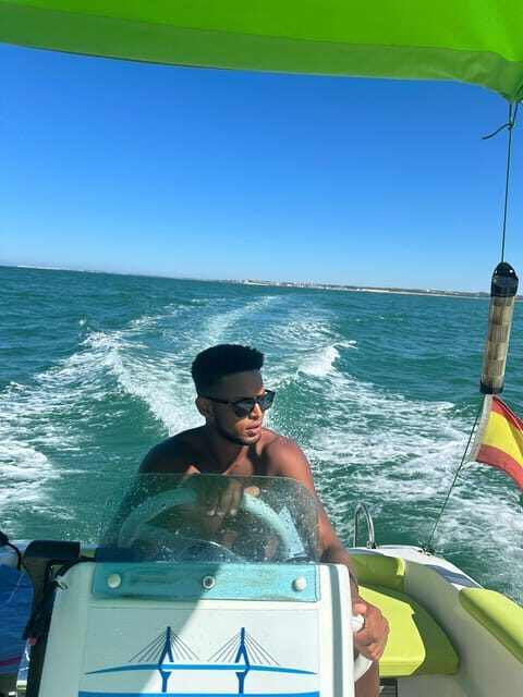 Cadiz: Boat Rental Without License - The Experience in Detail: What to Expect from Your Cádiz Boat Trip