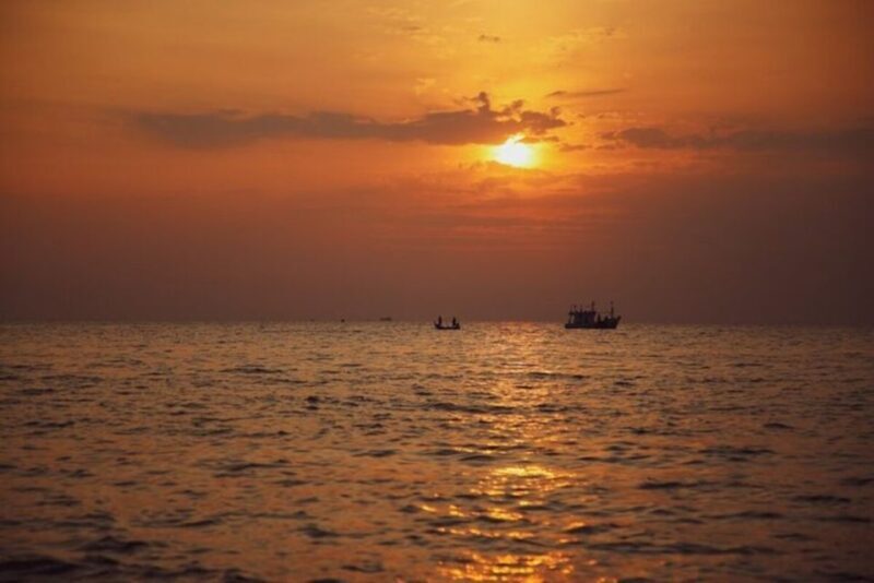 Cádiz: Private Sun Cruise for 2 with Aperitivo and Wine - Cádiz: Private Sun Cruise for 2 with Aperitivo and Wine – A Detailed Review
