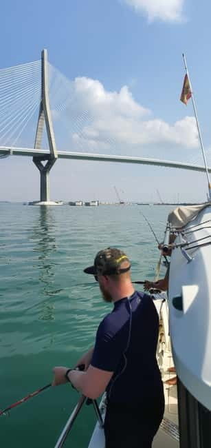 Cadiz: Trolling fishing in deep water - Key Points