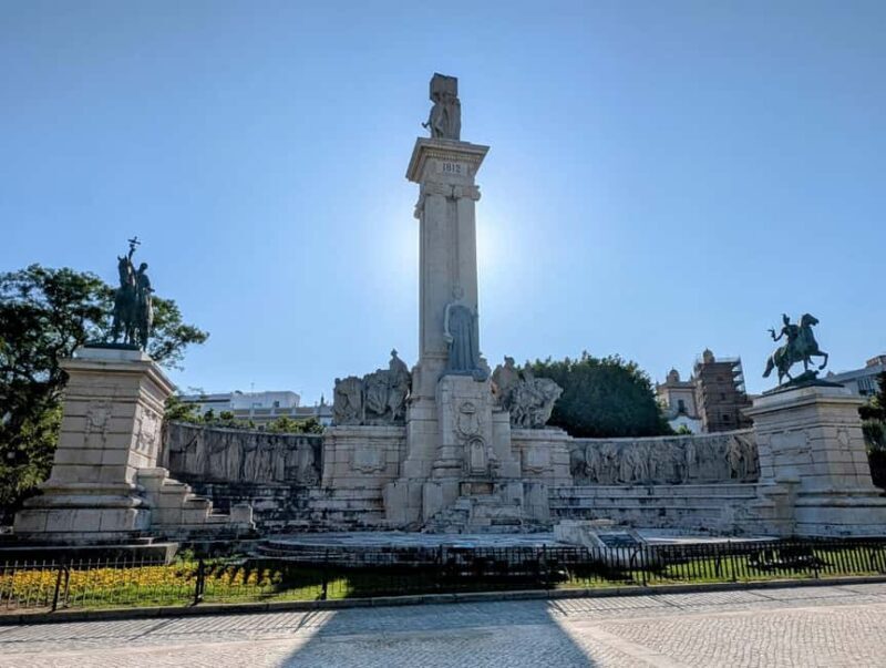 Cadiz Walking Tour: History & Tapas with a Local Guide - The Meeting and End Points