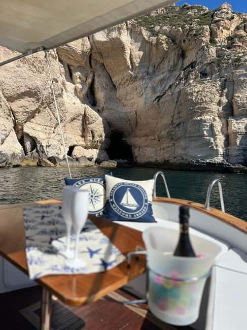 Cagliari: la dolce vita tour, diving and prosecco toast - Key Points