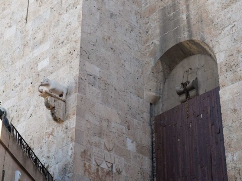 Cagliari: walking tour through the alleys of Castello - Discovering the Old Heart of Cagliari