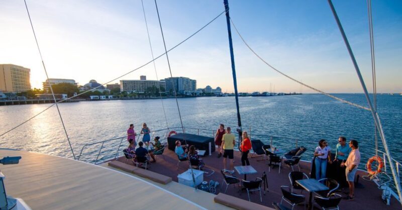 Cairns: City Sights Tour with Evening Dinner Cruise - Cairns: City Sights Tour with Evening Dinner Cruise