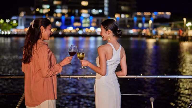 Cairns: Dinner Cruise Experience - A Detailed Look at the Cairns Dinner Cruise Experience