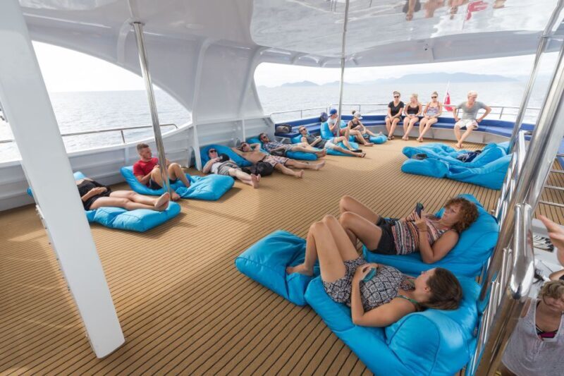 Cairns: Great Barrier Reef Cruise & Scenic Helicopter Flight - Things to Consider