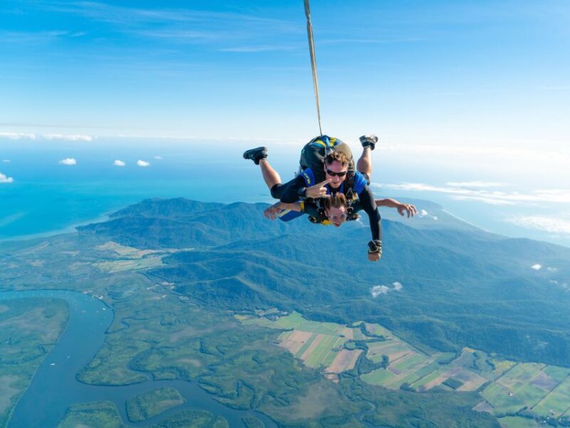 Cairns: Tandem Skydive Experience - Key Points