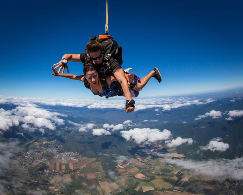 Cairns: Tandem Skydive Experience - A Detailed Look at the Cairns Tandem Skydive Experience