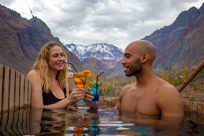 Cajon del Maipo: El Yeso & Spa reservoir in El Morado - Key Points