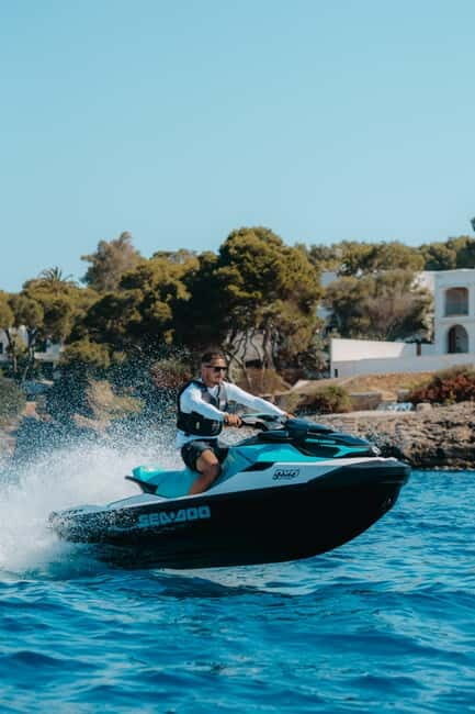 Cala d'Or | Jet Ski Tour 30 min along southeast coast. - Key Points