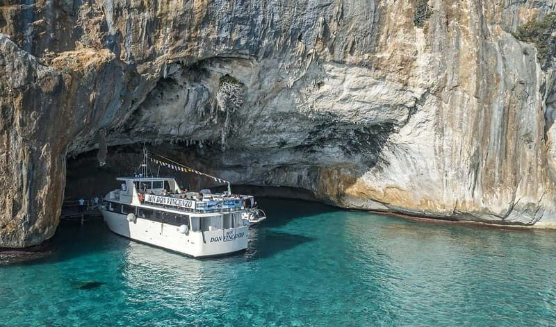 CALA GONONE: taxi boat to Grotta del Bue Marino - Key Points