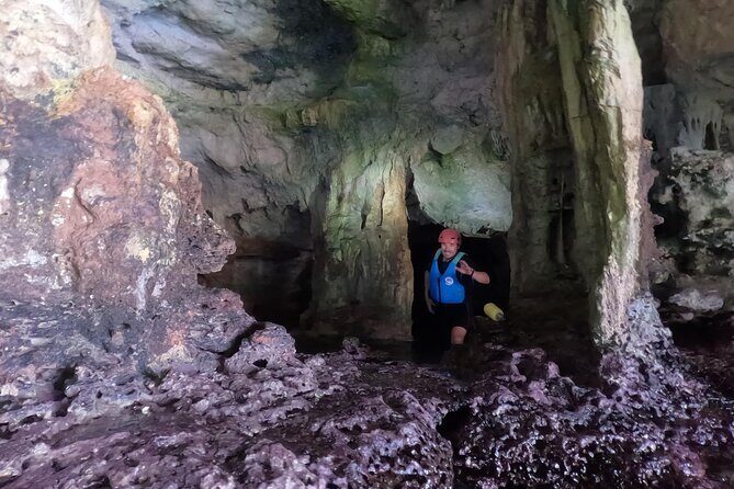 Cala Varques: Guided kayak Sea caves expedition & snorkeling - Authenticity and Value
