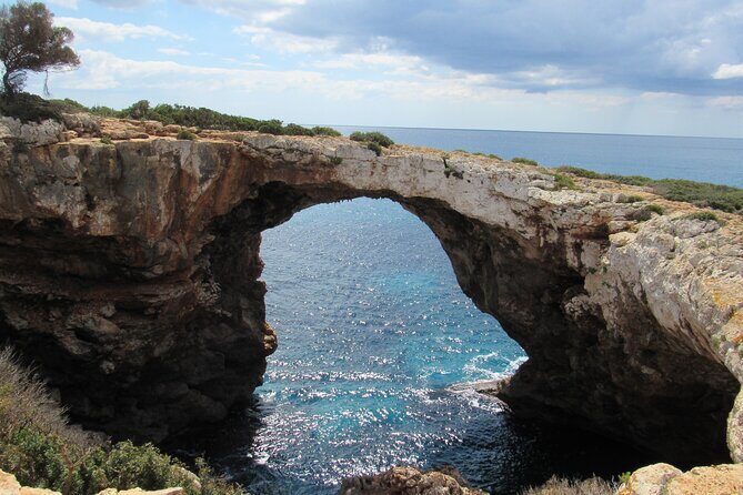 Cala Varques: Guided kayak Sea caves expedition & snorkeling - Who Will Love This Tour?