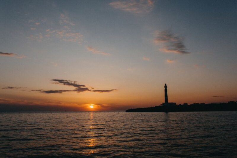 Cala'n Bosch: 2-Hour Sunset Sightseeing Tour - An In-Depth Look at the Experience