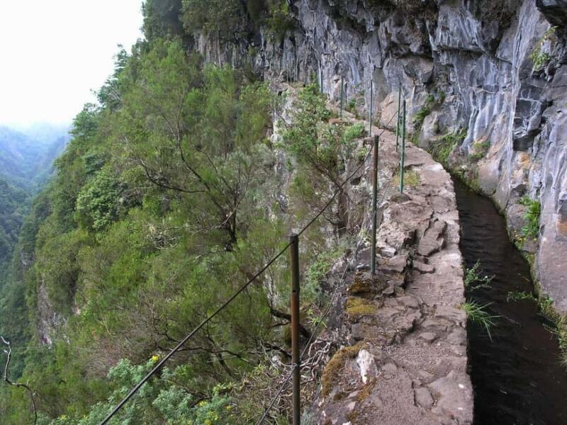 Caldeirão Verde: Queimadas PR9 Transfer Hike - The Authenticity and Practicalities