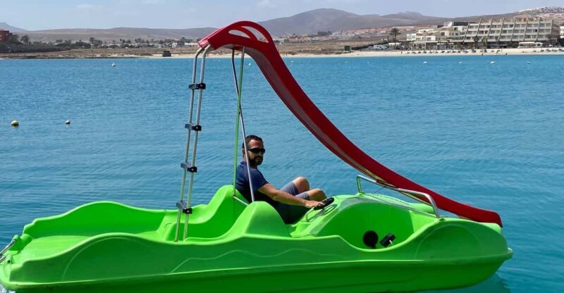 Caleta de Fuste: Pedalo with slide rental - The Experience in Detail