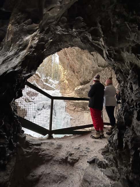 Calgary/Canmore/Banff: BEST of BANFF with LAKES Group Tour - A Closer Look at the Tour Experience