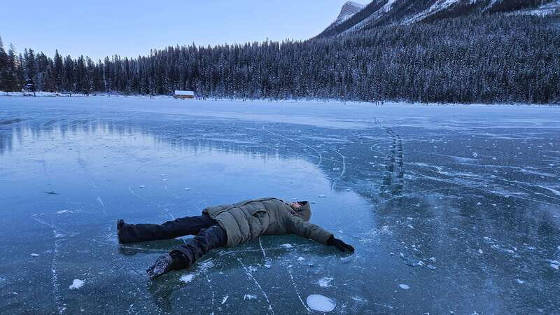 Calgary: Canmore, Banff, Lake Louise - Gondola Included - Discover the Canadian Rockies: Banff, Lake Louise, and Canmore with a Gondola Ride