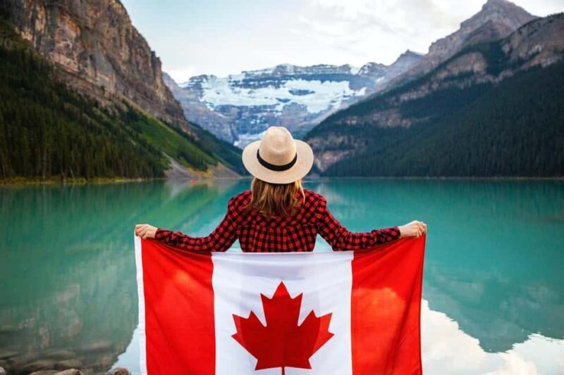 Calgary/Canmore: Lake Louise, Moraine Lake, & Banff Day Tour - A Deep Dive into the Experience
