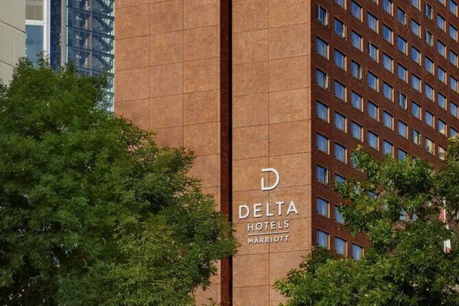 Calgary Downtown Hotels to YYC Airport Private Transfer - Who Is This Transfer Best For?