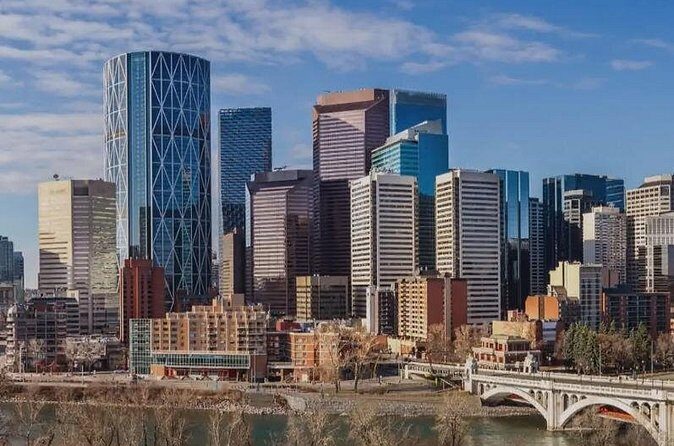 Calgary Downtown Hotels to YYC Airport Private Transfer - FAQ