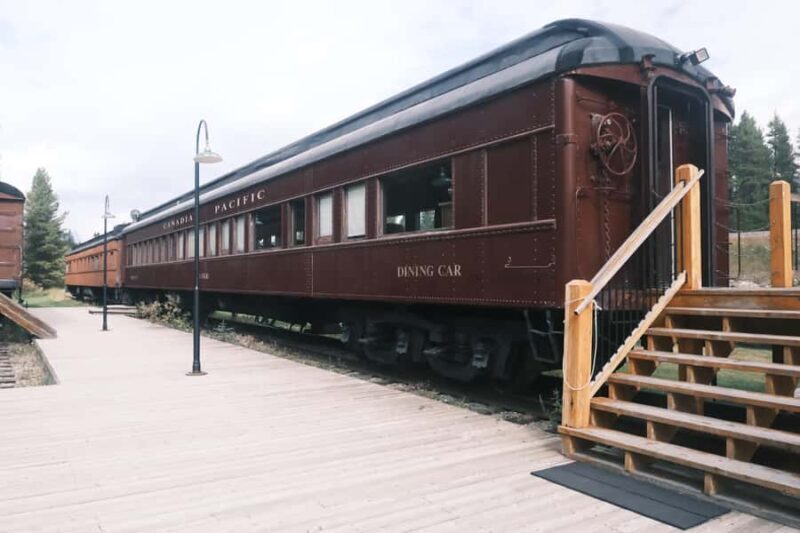 Calgary: Follow the Historical Canadian Pacific Railway - Key Points