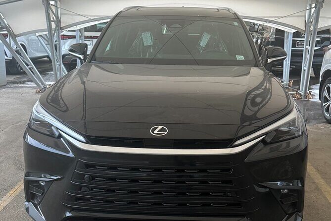 Calgary to Lethbridge, Private Luxury Lexus TX, - A Detailed Look at Calgary to Lethbridge in a Lexus TX