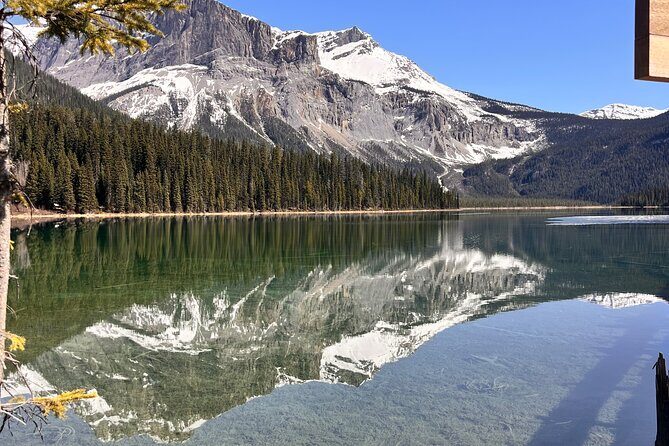 Calgary to Louise, Moraine, Emerald Lake and Johnston Canyon Tour - Key Points